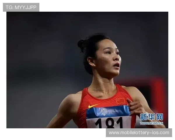 女子百米赛道的极速角逐与历史辉煌成就:探索赛场背后的不懈努力与突破 女子百米赛道的极速角逐与历史辉煌成就:探索赛场背后的不懈努力与突破